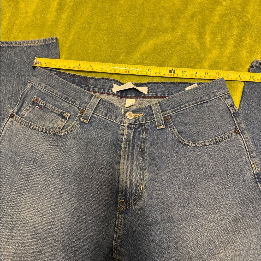 Men’s Y2K Tommy Hilfiger Classic Denim Jeans Sz 33 x 32 - Picture 6 of 10